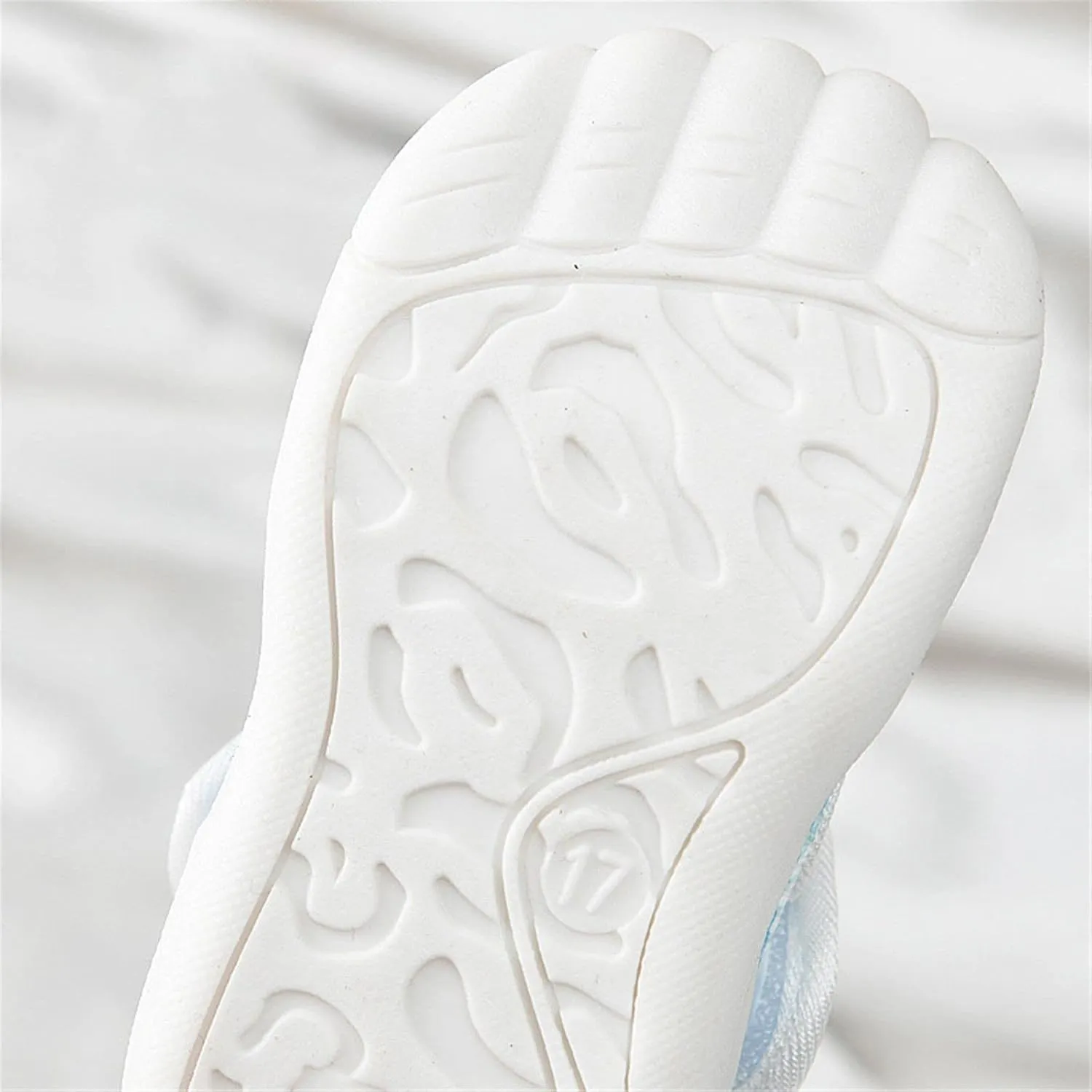 Toddler Baby Water Shoes Closed Toe Summer Lightweight Breathable Sandals Quick-Dry Barefoot Beach Swim Pool Shoes