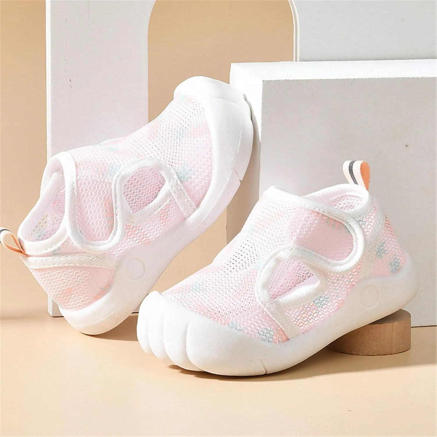 Toddler Baby Water Shoes Closed Toe Summer Lightweight Breathable Sandals Quick-Dry Barefoot Beach Swim Pool Shoes
