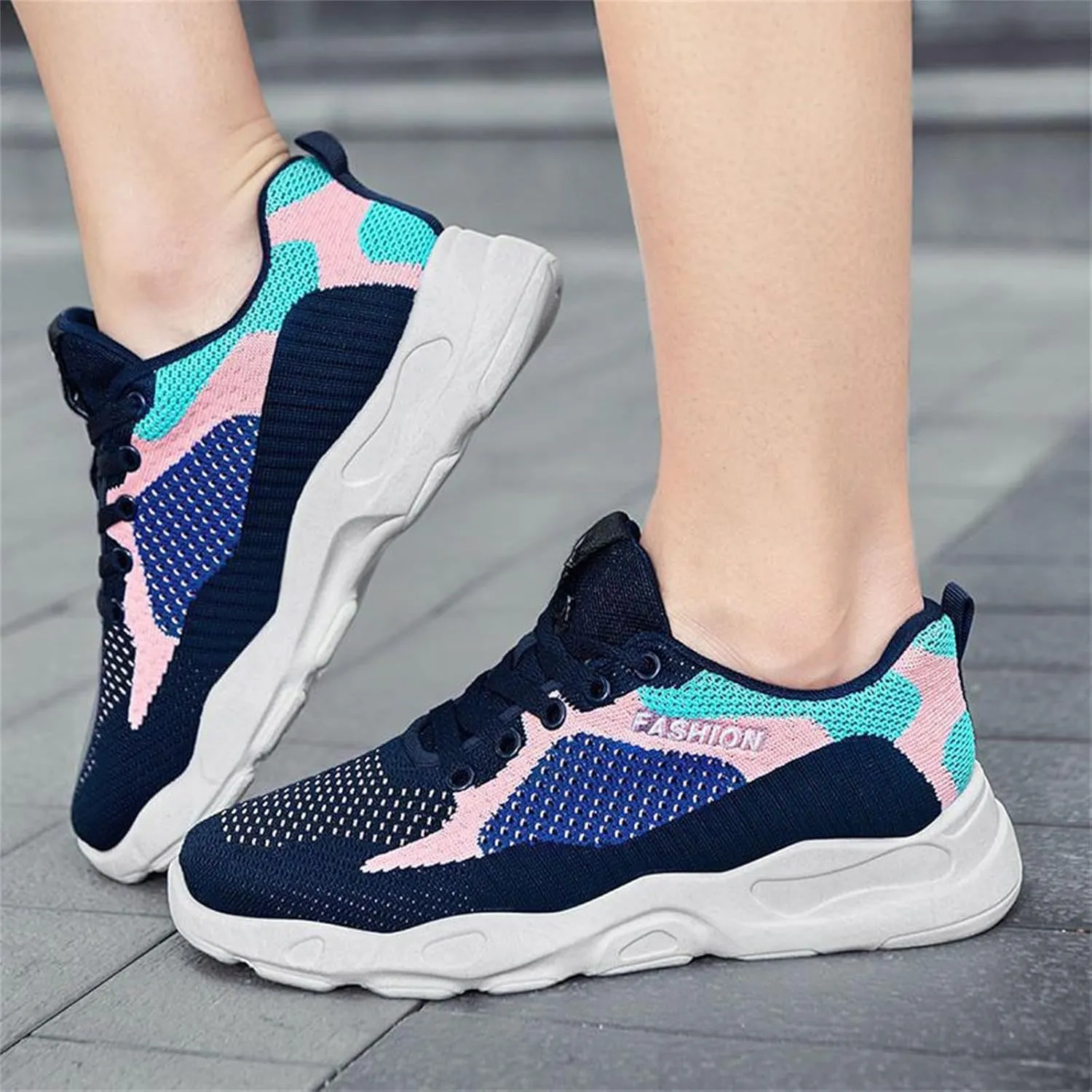 Wide Width Shoes for Women Fashion Workout Gym Sneakers Arch Support Breathable Lightweight Shoes with Wide Toe Box